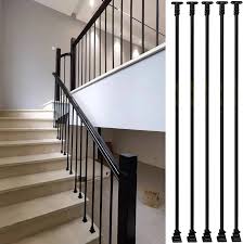 zwarte balustrade trap