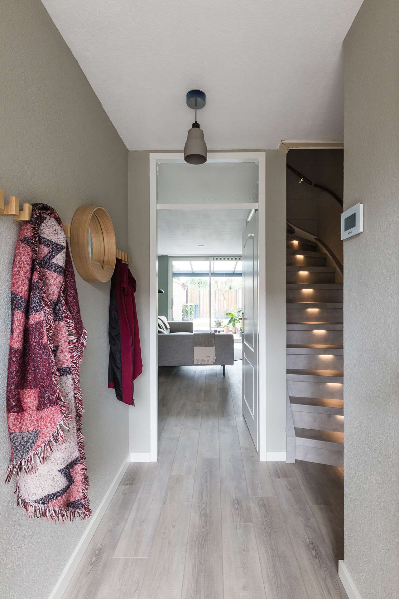 upstairs trappen