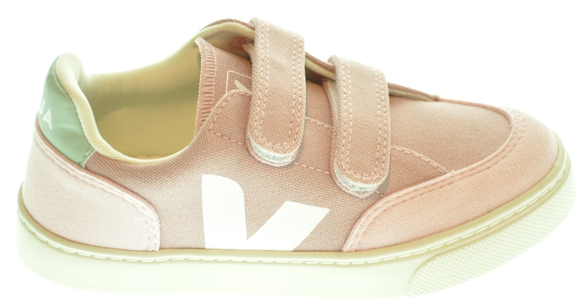 sneakers maat 28
